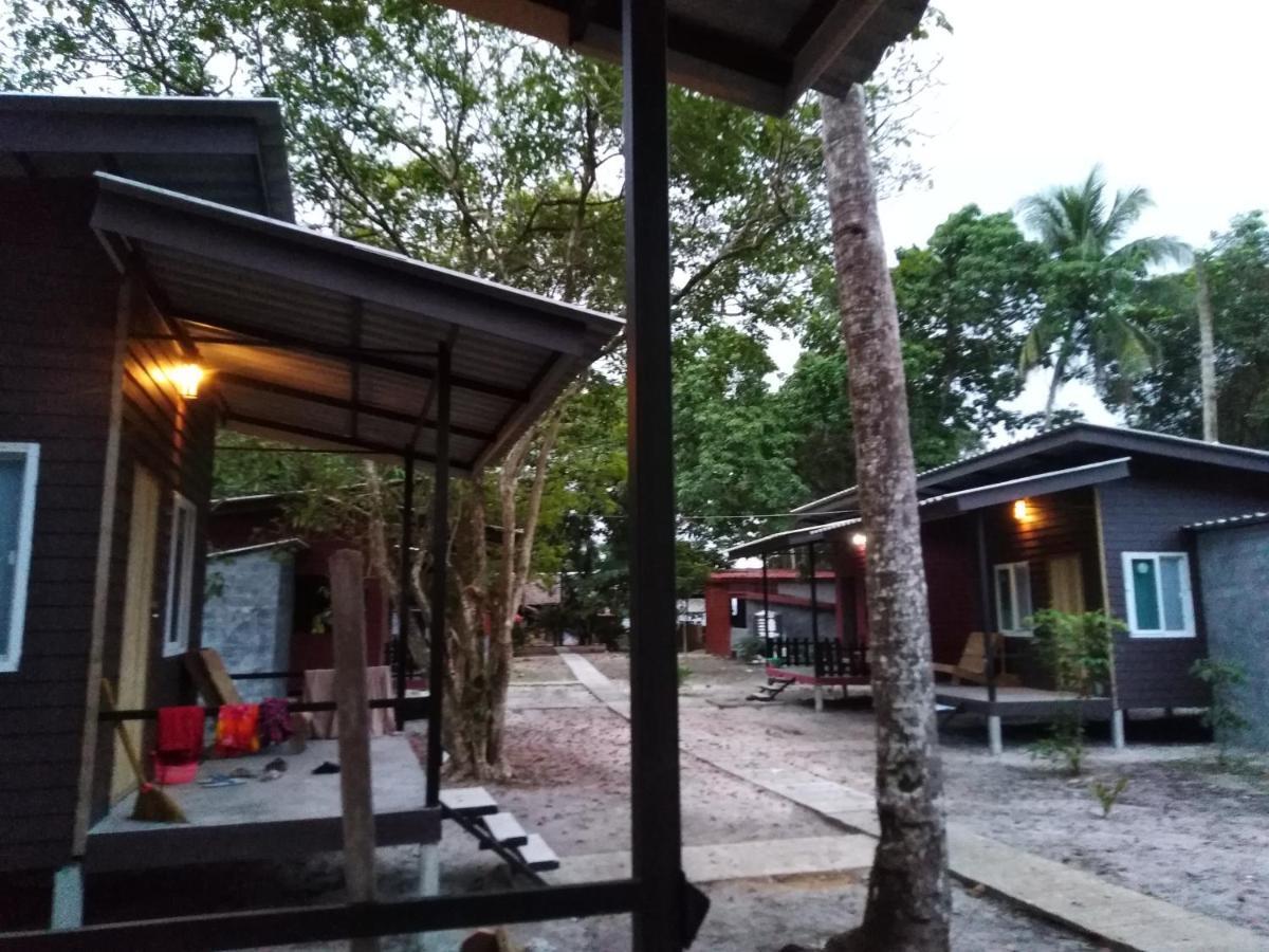 พยาม โฮสเทว Hostel เกาะพยาม ภายนอก รูปภาพ